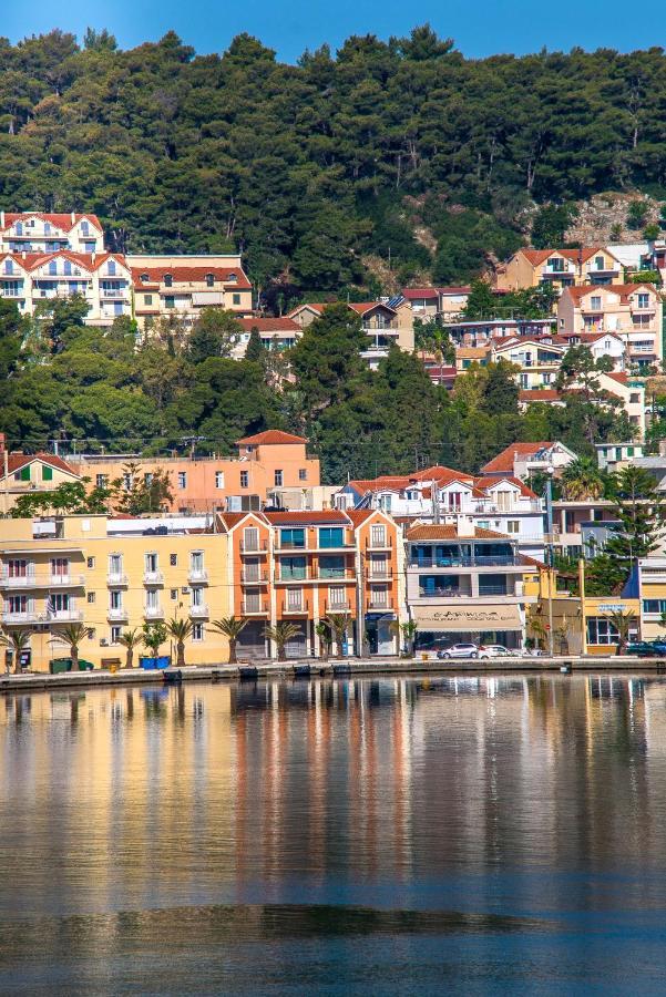 A & B Minimal Suite Ιι With Sea View In Argostoli Exterior foto